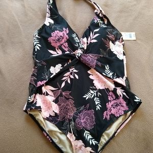 NWT Kona Sol ladies halter style 1pc bathing suit.